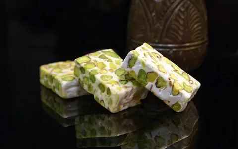 تصویر 1 از گز آردی همدان طعم کهن اصیل ایرانی